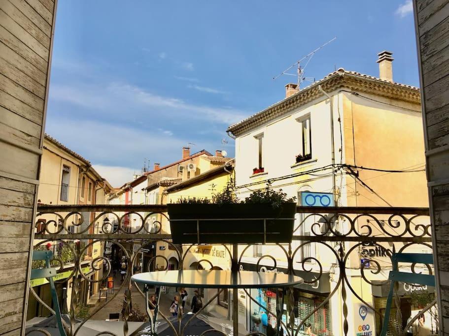 Coeur Du Centre Ville Avec Balcon Л'Иль-сюр-ла-Сорг Экстерьер фото
